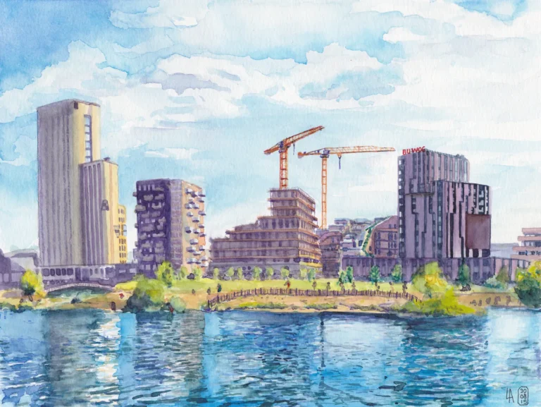 Lars van Roosendaal hat Seestadt Aspern 2019 mit Aquarell gemalt. Das Bild zeigt neue Hochhäuser und zwei Baukräne am Ufer des Sees in der Seestadt Aspern.